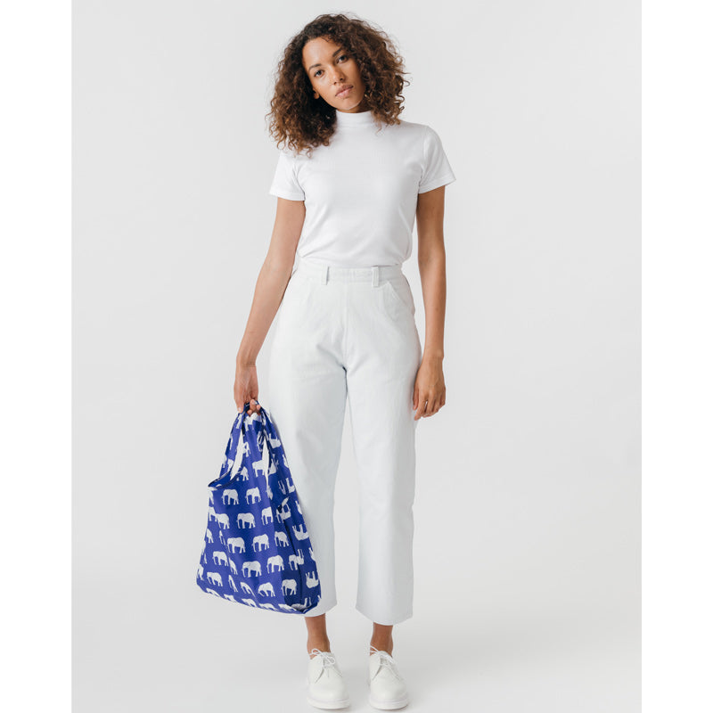 Standard-Baggu-Elephant-Blue-Lifestyle-4